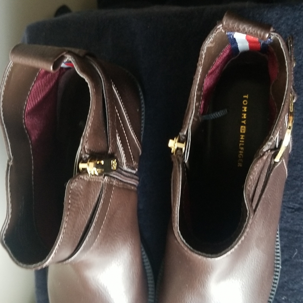 Boots - Picture 2 of 4